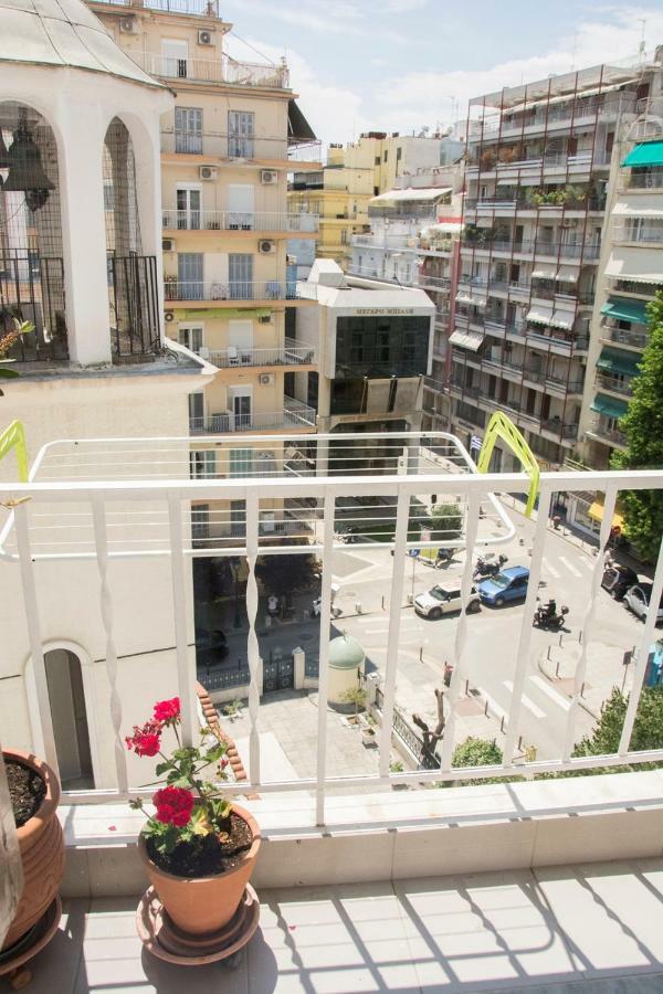 Julie'S Sunshine Apartment Thessaloniki Exterior photo