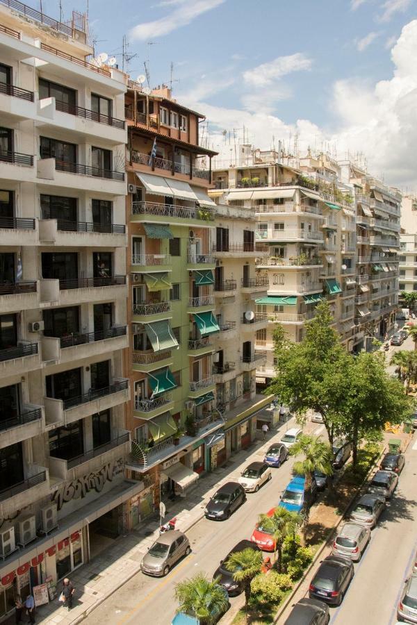 Julie'S Sunshine Apartment Thessaloniki Exterior photo